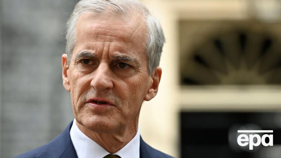 Швеция и Финляндия имеют право подать заявку на членство в НАТО "без какой-либо попытки вмешательства извне", отметил Стере