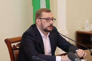 Чаус повідомив про удари окупантів по селищу Десна
