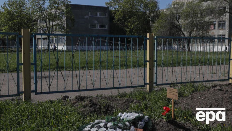 По данным городского совета, за время оккупации в Мариуполе погибли больше 20 тыс. жителей