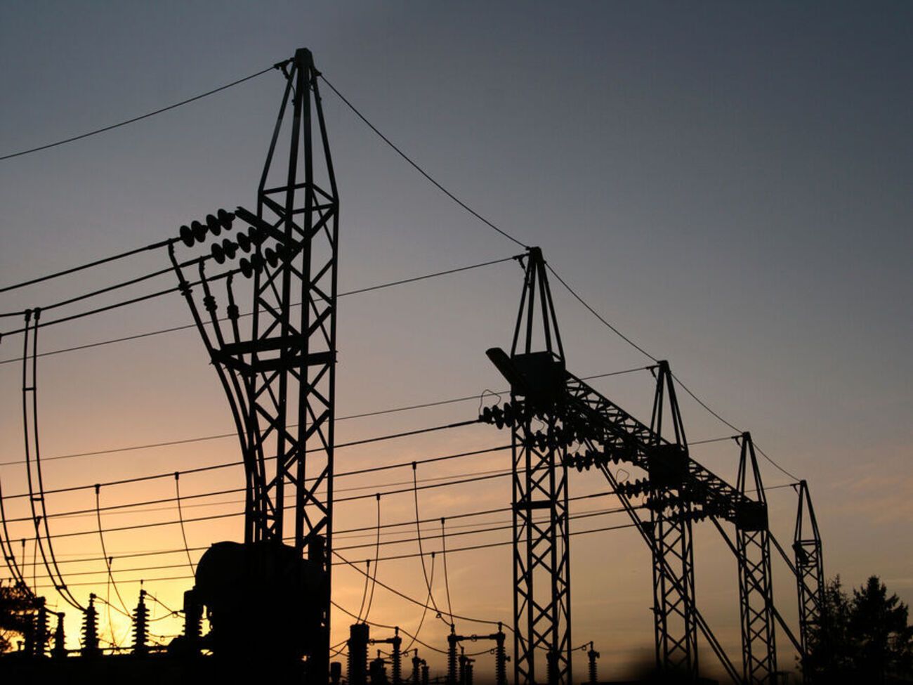 818 трансформаторних підстанцій зруйновано або відключено в Луганській області