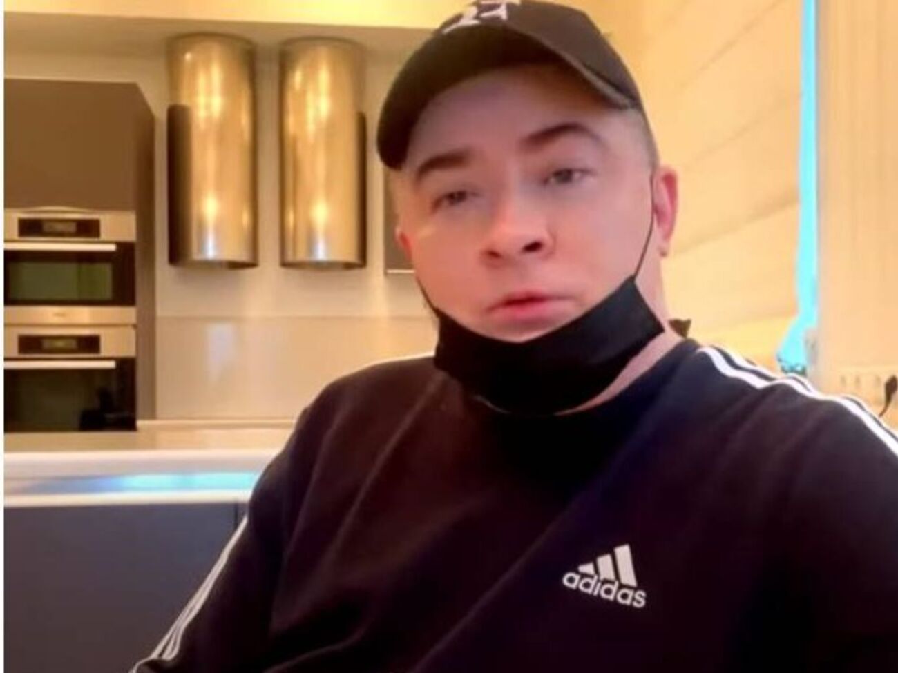 Данилко заявил, что генеральская форма не идет Шойгу