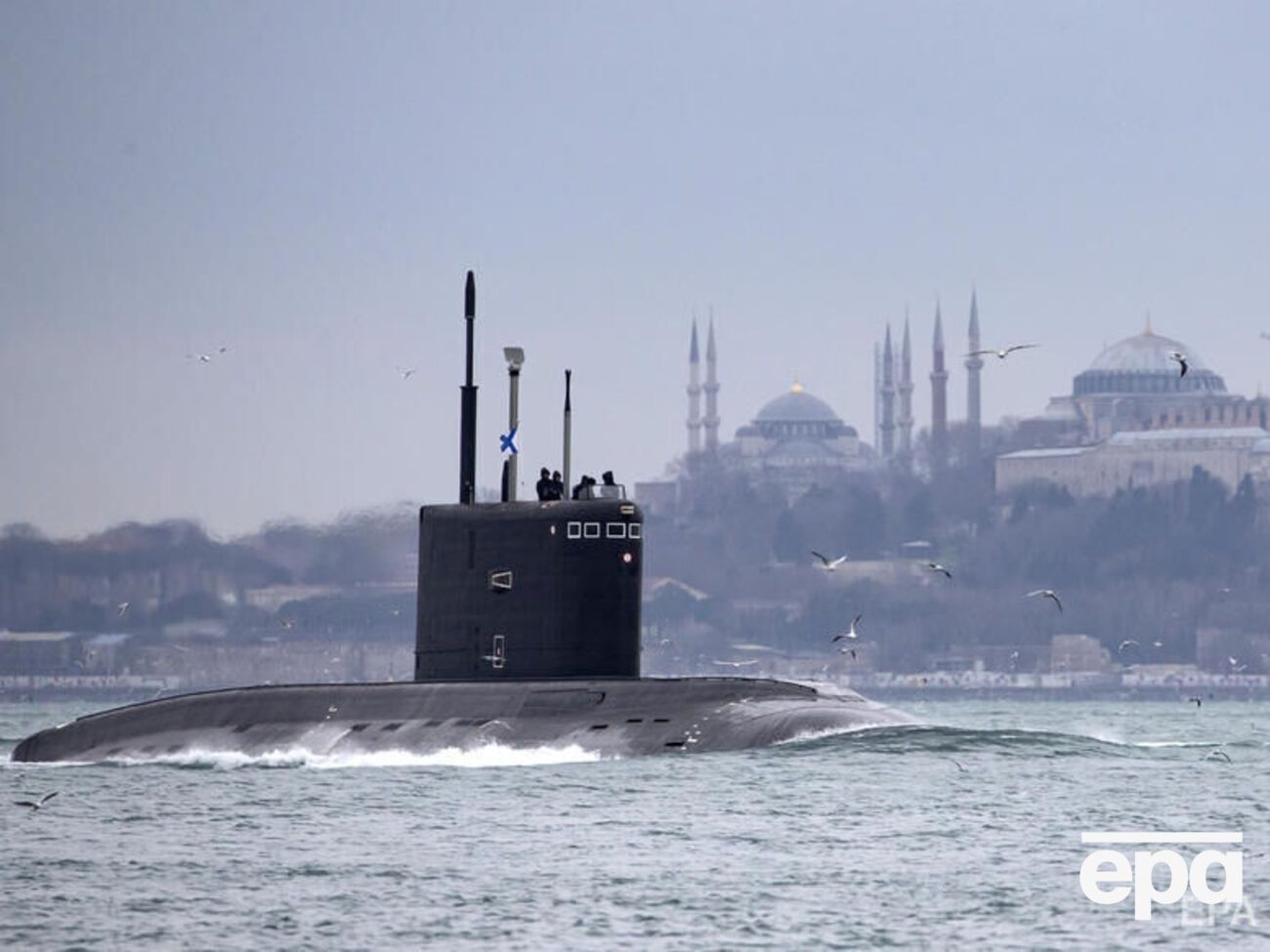 За інформацією ВМС США, у Чорному морі перебуває приблизно шість підводних човнів Росії