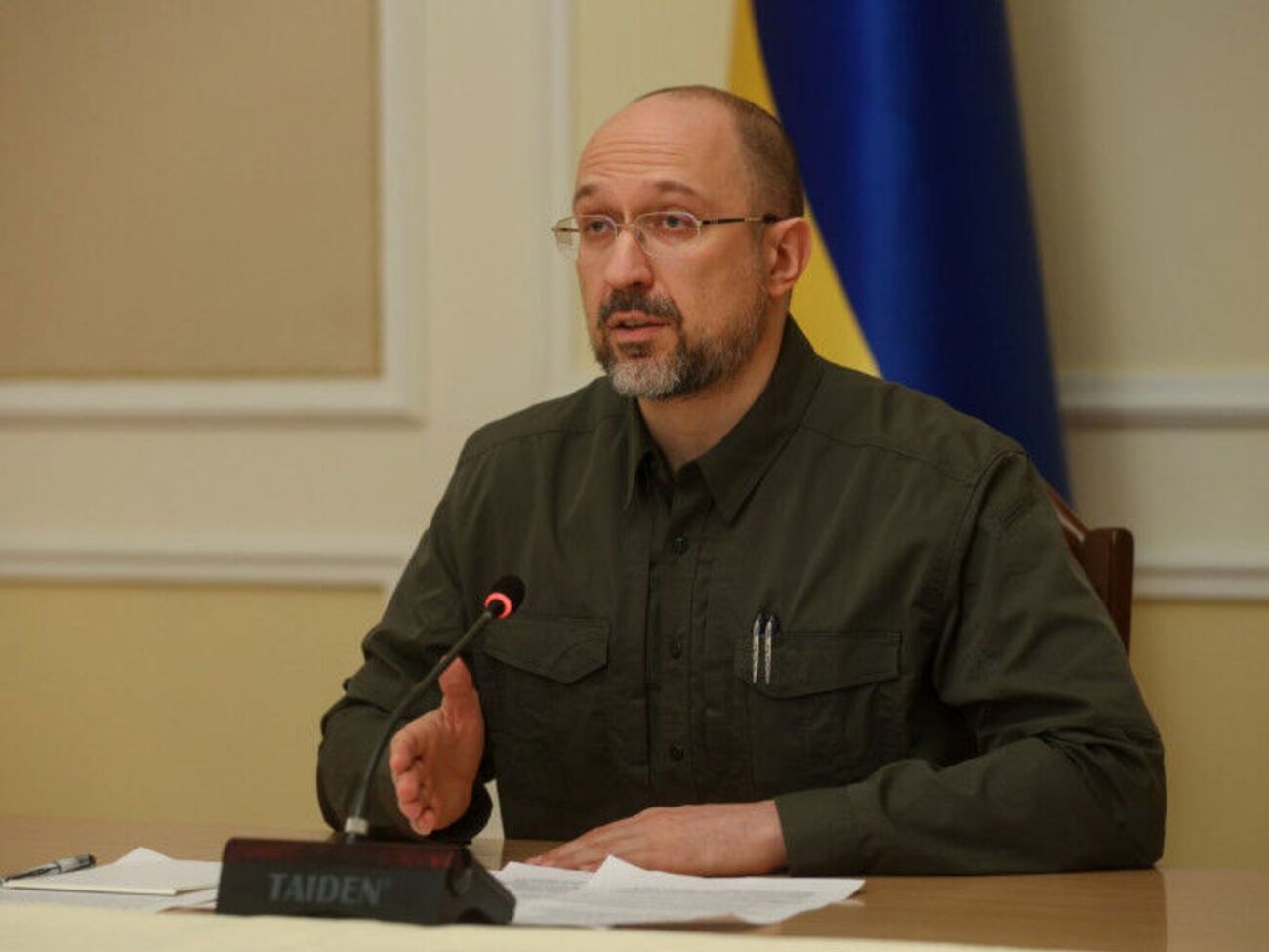 На злоупотребления на рынке топлива государство будет реагировать по законам военного времени, отметил Шмыгаль