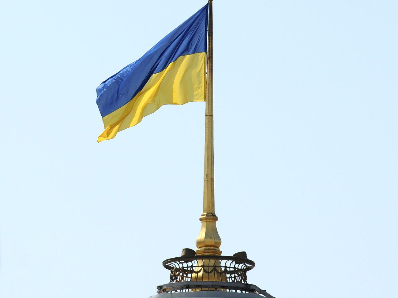 Среди тех, кто выезжал из Украины во второй половине марта, 78,2% граждан положительно оценивали действия властей во время российской агрессии