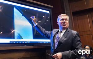 Заместитель директора военно-морской разведки Скот Брей показал в Конгрессе результаты наблюдений за НЛО