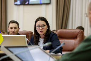 Свириденко ожидает, что сегодняшнее решение приведет к уменьшению очередей на заправках и выравниванию ситуации на рынке