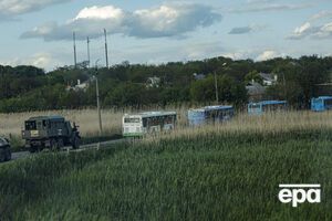 Журналисты Reuters пишут, что с территории завода сегодня выехало семь автобусов