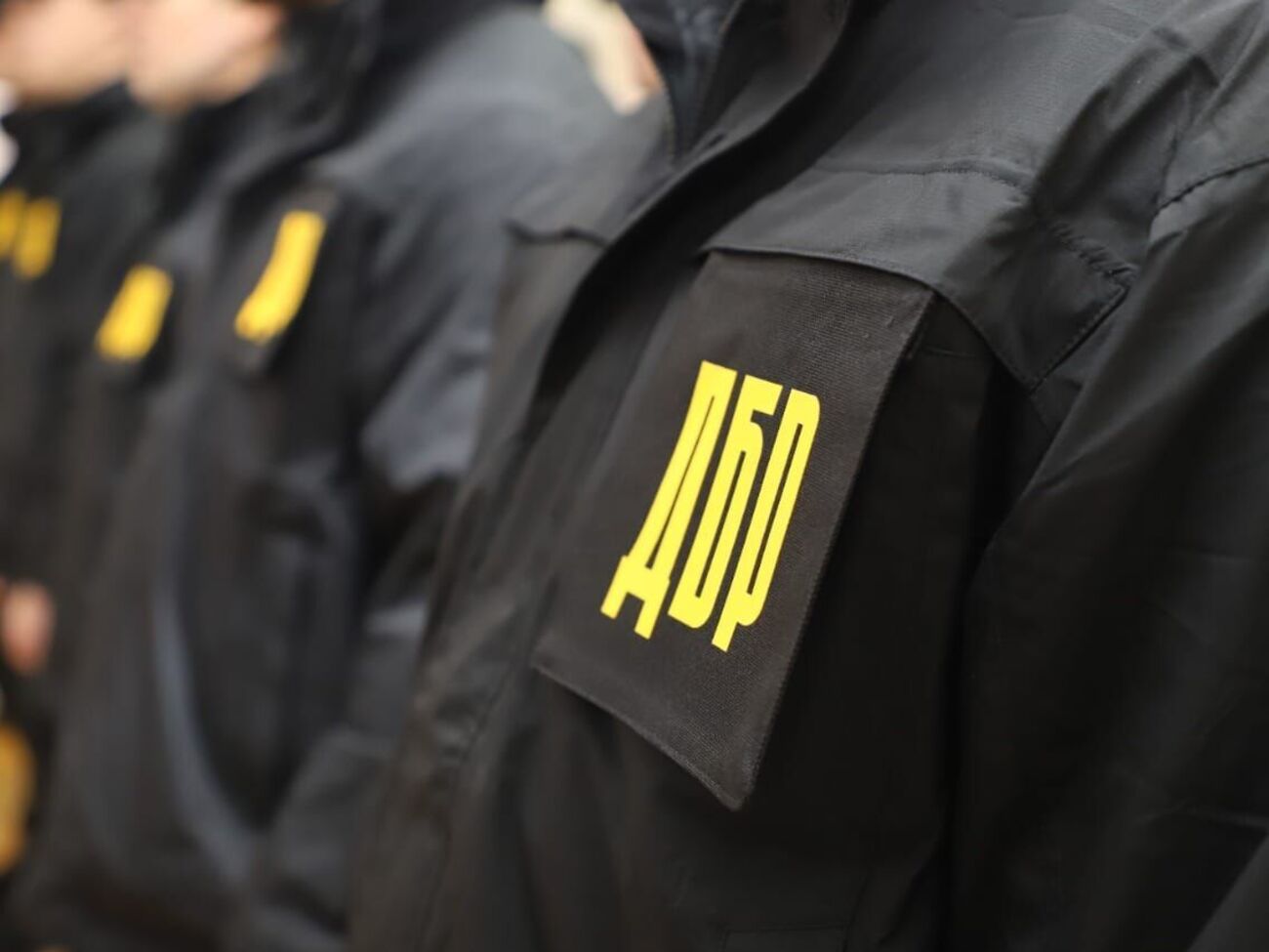 У ДБР повідомили, що підозрюваним загрожує до 15 років позбавлення волі