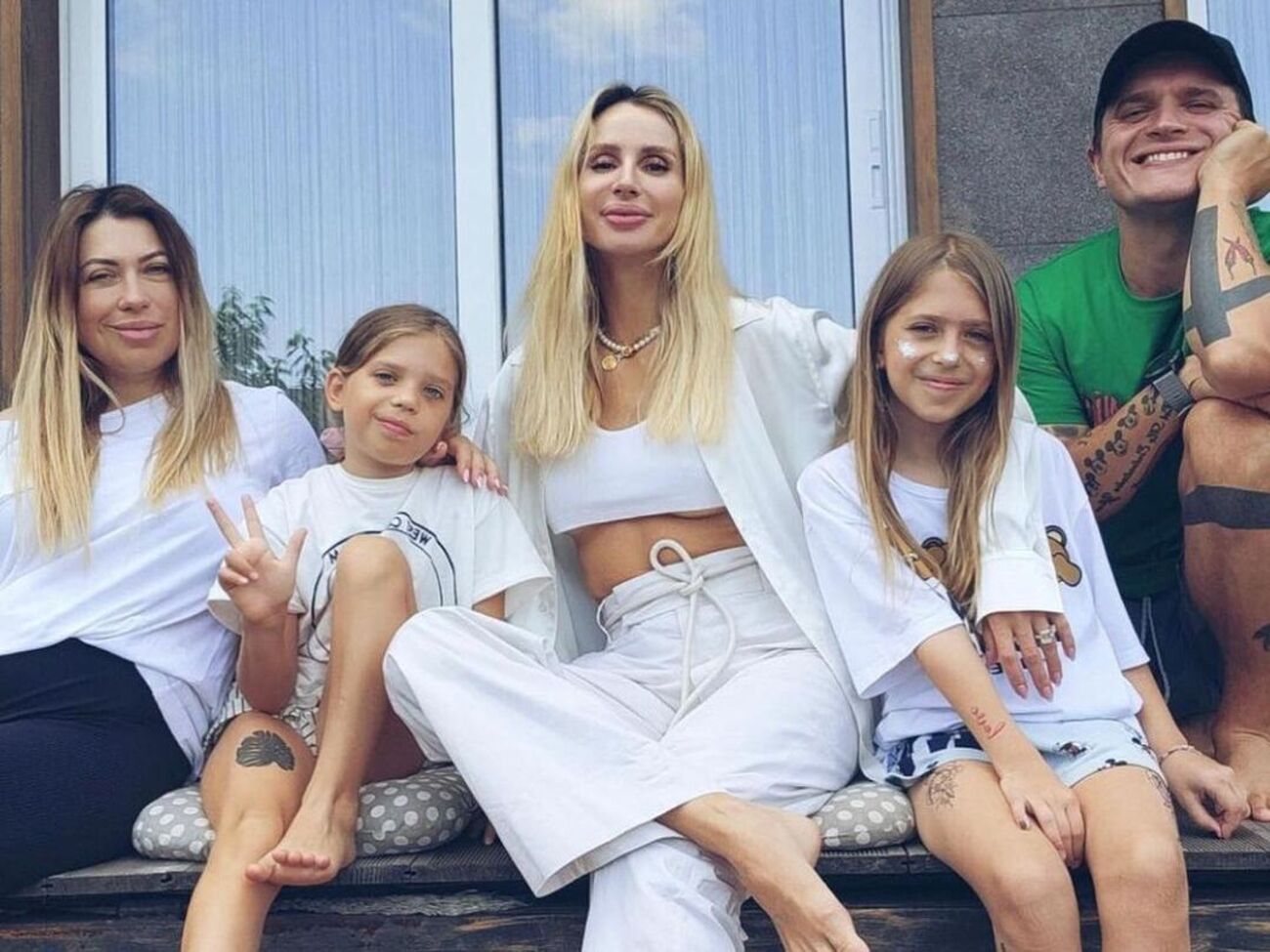 Loboda является крестной матерью старшей дочери Анатолия Анатолича и его жены Юлии Бойко