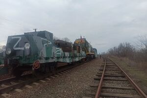 РФ пригнала бронепоезд в Мелитополь в начале марта