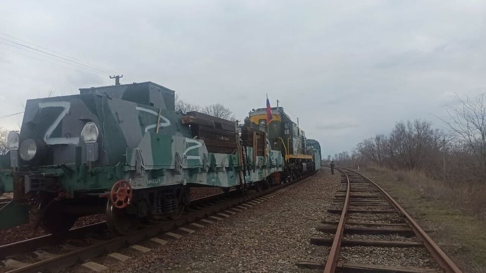 РФ пригнала бронепоезд в Мелитополь в начале марта