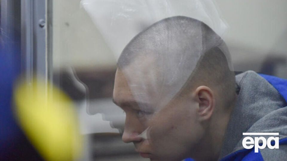 На засіданні 18 травня обвинувачений відмовився від вступного слова