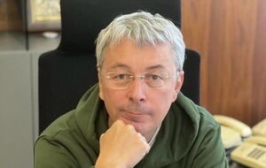 По мнению Ткаченко, изучать деятельность бывших журналистов пророссийских каналов должны специальные институции