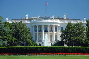 США також шукають способи дозволити Венесуелі розпочати видобувати більше нафти і продавати її на міжнародному ринку