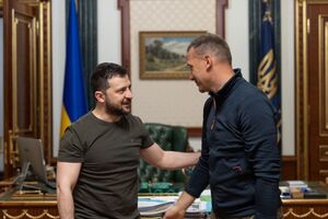 Шевченко (справа) рассказал, что проделал путь от Лондона до Киева, чтобы встретиться лично c Зеленским