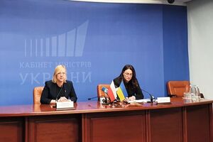 18 травня Свириденко (праворуч) провела зустріч у Києві з міністеркою клімату та довкілля Польщі Москвою