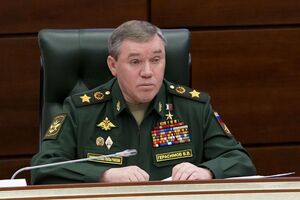 Пока неясно, сохраняет ли Герасимов (на фото) доверие президента РФ Путина, отметили в британской разведке