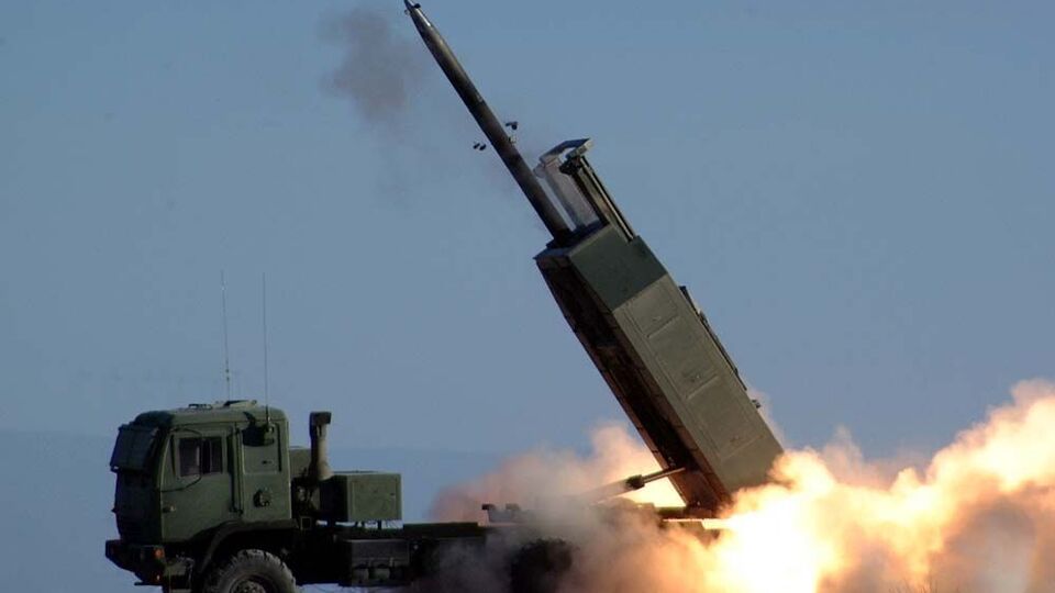 Дальність стрільби РСЗВ M142 HIMARS становить до 300 км