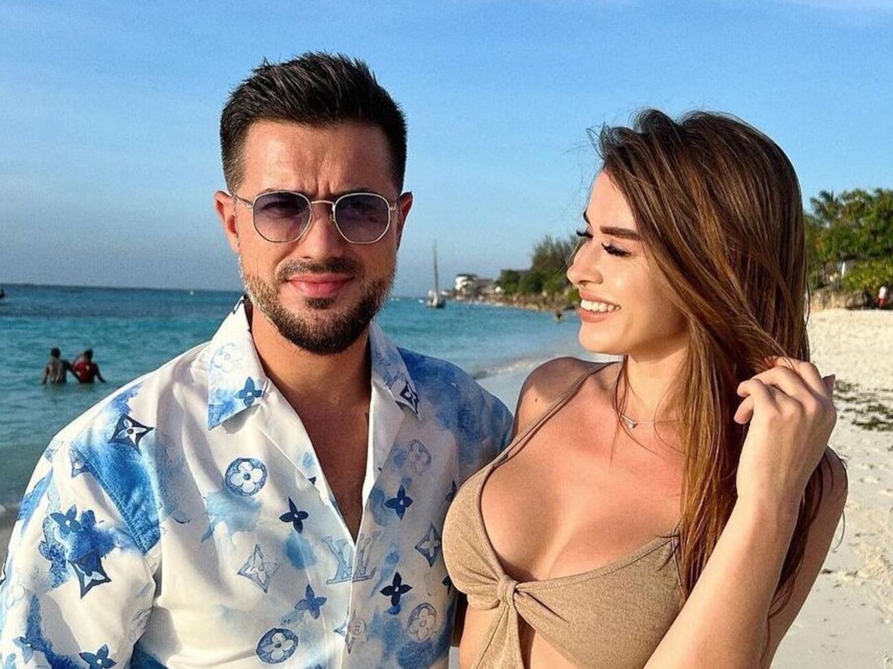 Налчаджиоглу и Реус отдыхают вместе в Турции