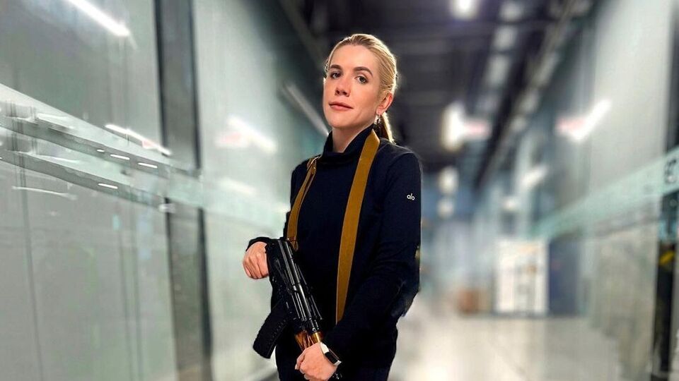 Подоляк назвал Рудик "берегиней автомата" и сказал, что она никогда не принимала участия в переговорах по "Азовстали"