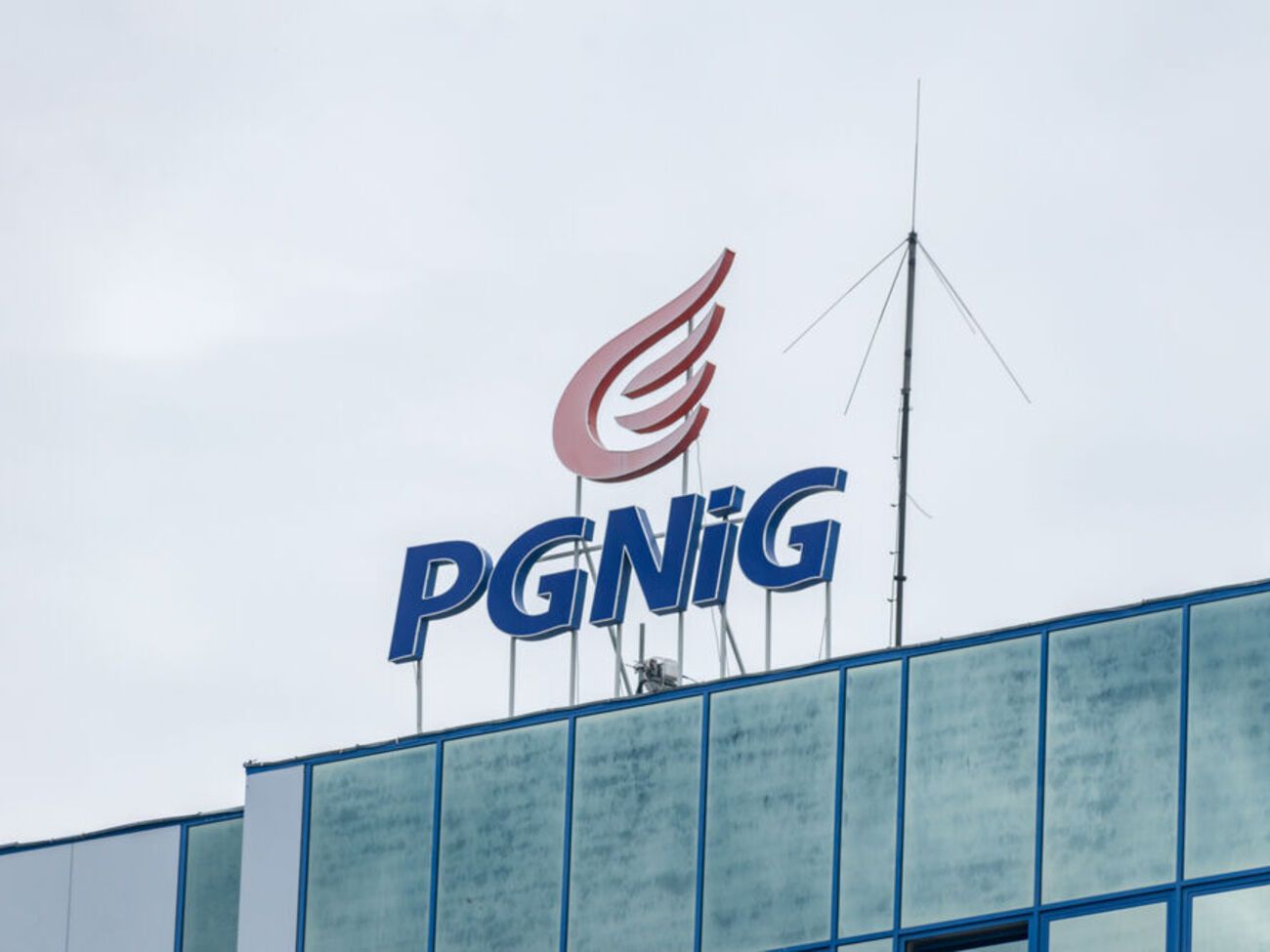 Компания&nbsp;PGNiG требует от "Газпрома" и "Газпром экспорта" по&nbsp;$1,5 млрд