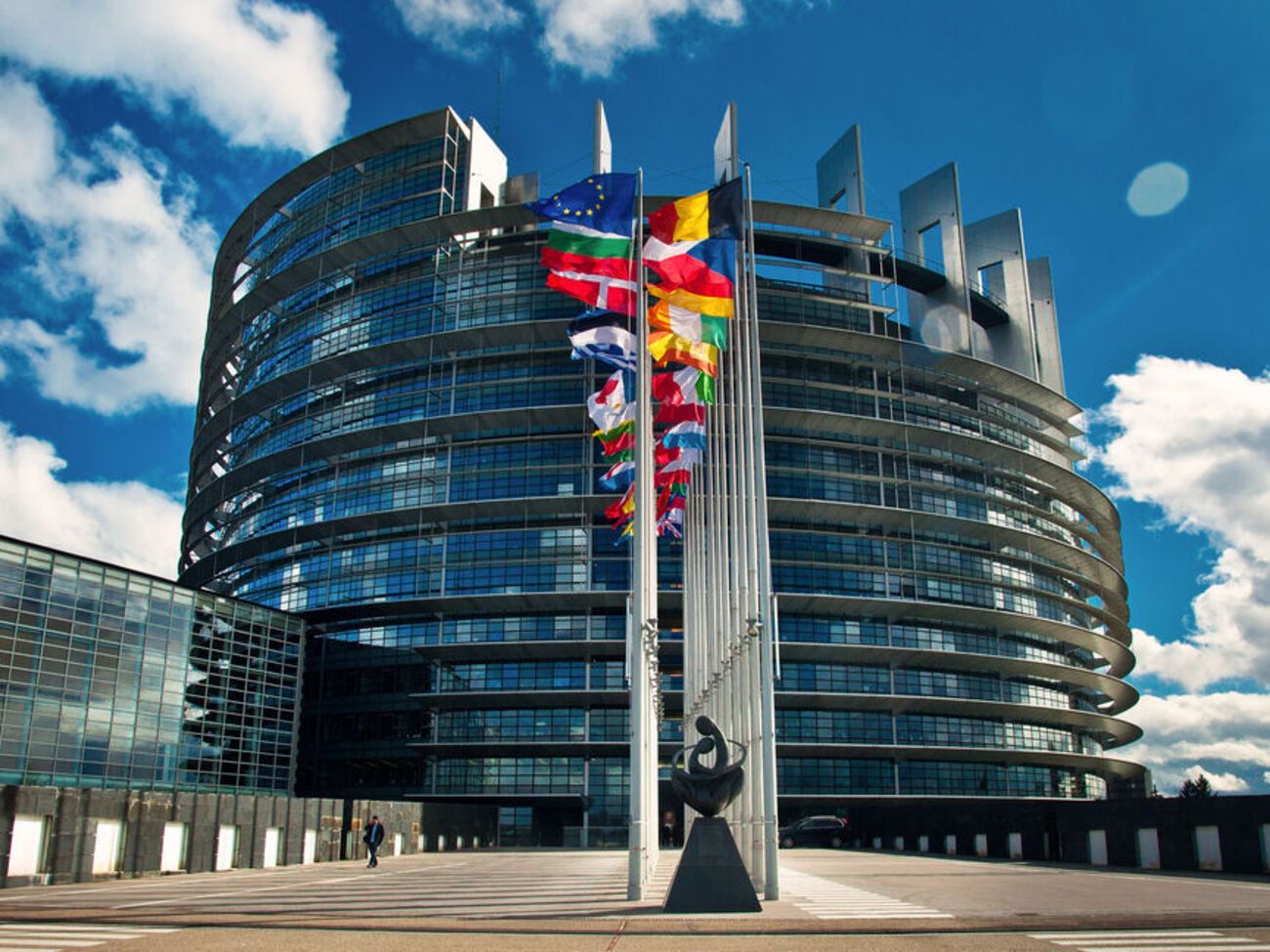 Депутаты Европарламента призывают ЕС возглавить создание трастового фонда солидарности с Украиной