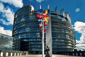 Депутаты Европарламента призывают ЕС возглавить создание трастового фонда солидарности с Украиной