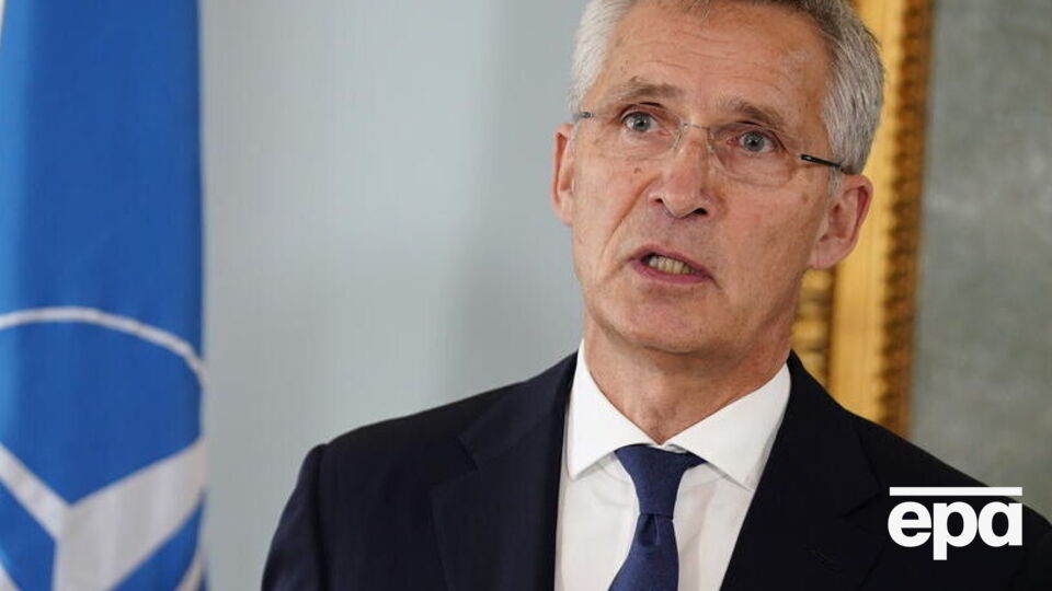 Столтенберг отметил, что НАТО находится в тесном контакте с Финляндией, Швецией и Турцией