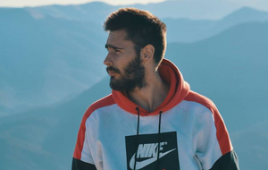 Зизу, протестующего против российской агрессии против Украины, не смогли задержать сразу, но потом вычислили по камерам наблюдения