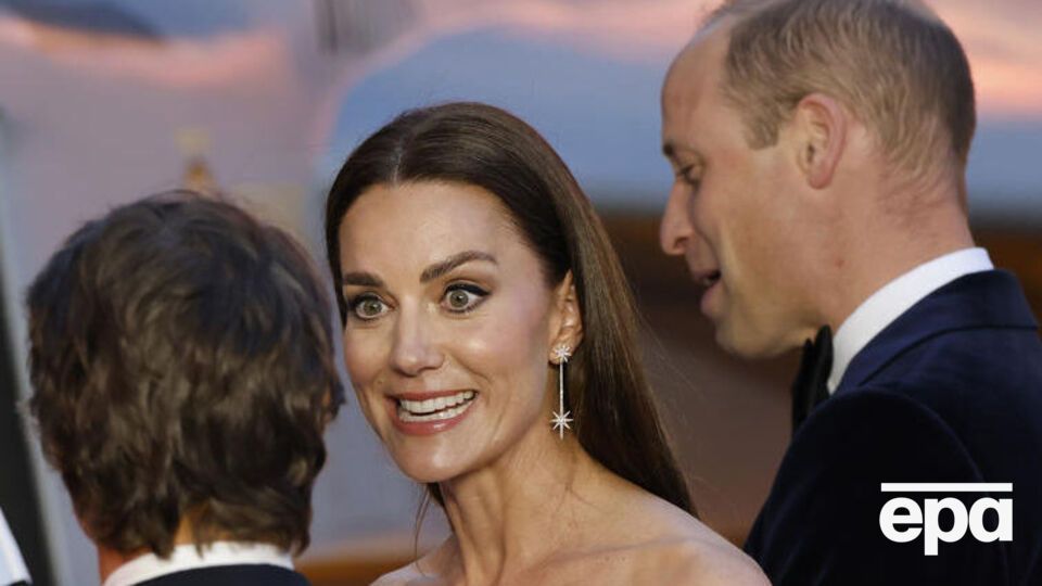 На показі в Лондоні Круз, принц Вільям та його дружина Кетрін разом пройшли червоною доріжкою