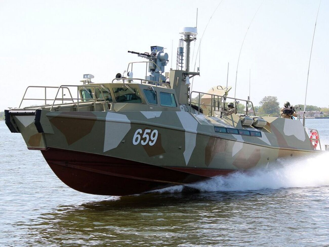 ЗСУ знищили російські катери на світанку 2 травня, розповів Залужний