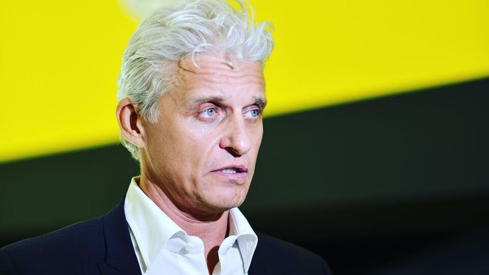 Тиньков продав свою частку банку Потаніну