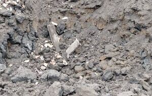 Одна з ракет окупантів зачепила склади, утворивши між ними вирву завширшки 15 м і завглибшки 10 м, зазначив Резніченко