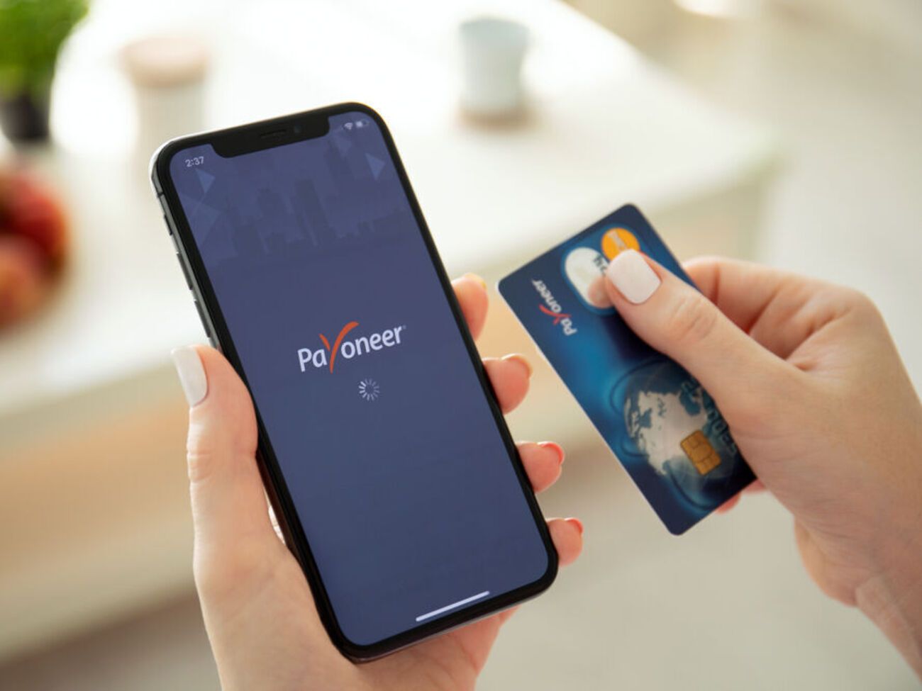 "Клиенты "ПриватБанка" и Payoneer смогут пользоваться новыми функциями в "Приват24"