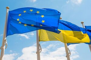 За словами фон дер Ляєн, ЄС працюватиме над платформою реконструкції, щоб допомогти відновити Україну після війни