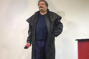Быков отметил, что из-за происходящего в Украине не может спокойно спать