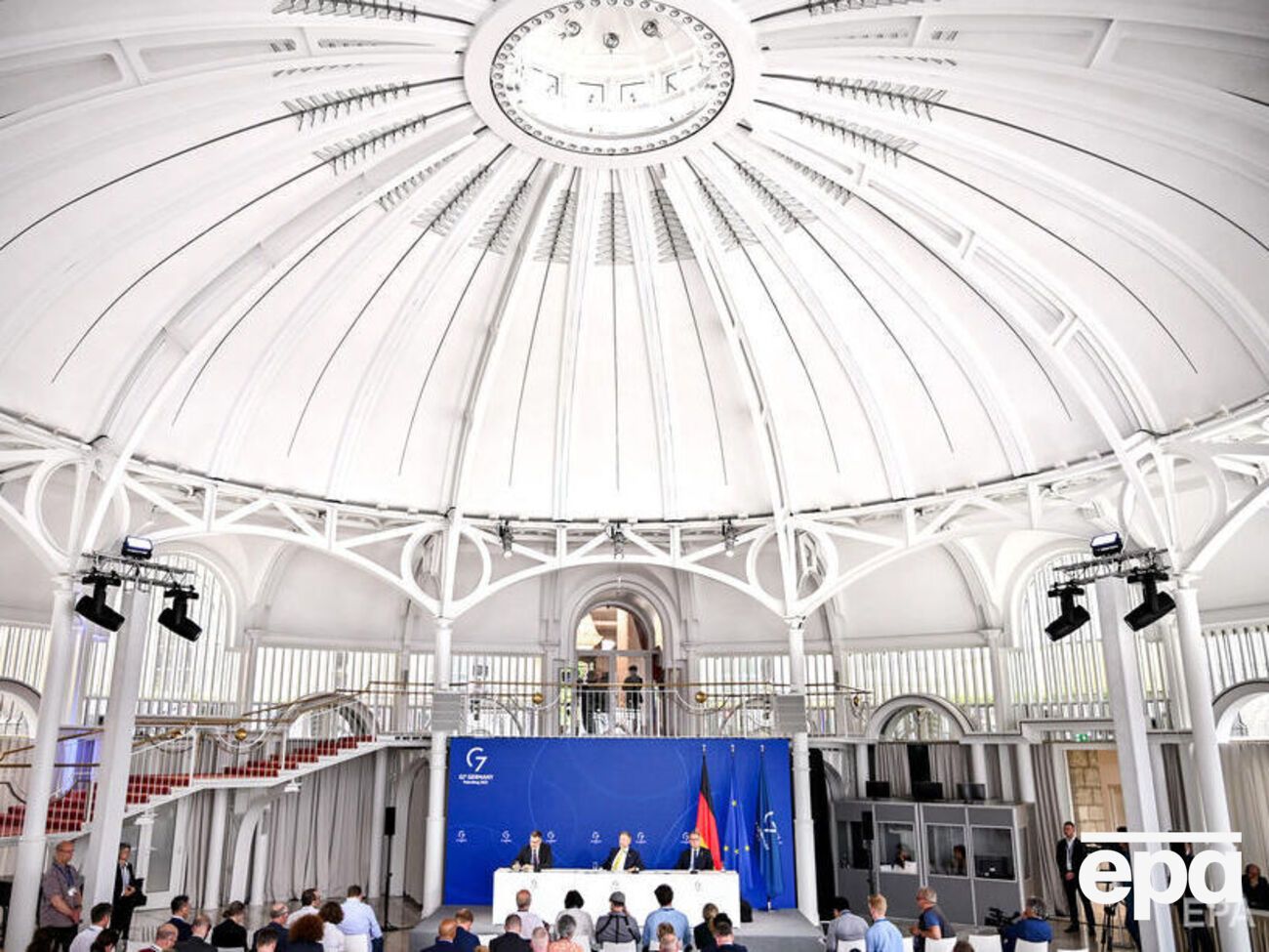 Міністри фінансів і голови центральних банків країн G7 зустрілися у Німеччині