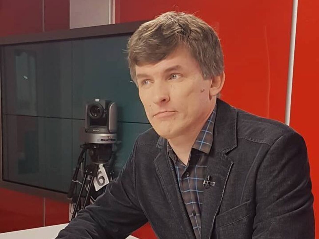 Россиянам – противникам путинского режима кажется, что болеть за Украину в войне &ndash; это уже большой гражданский подвиг. Какие отважные молодцы