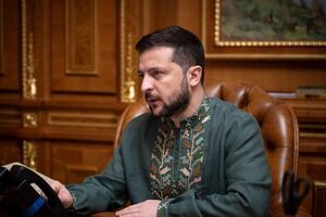 Зеленський заявив, що "десятки, сотні разів детально проговорював" із лідерами інших держав надання Україні зброї для військової деблокади Маріуполя
