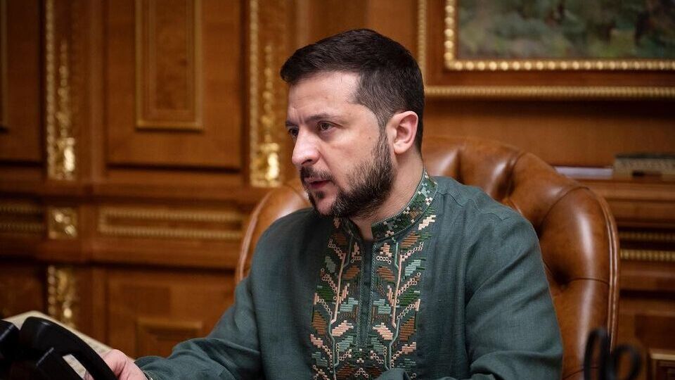 Зеленський заявив, що "десятки, сотні разів детально проговорював" із лідерами інших держав надання Україні зброї для військової деблокади Маріуполя