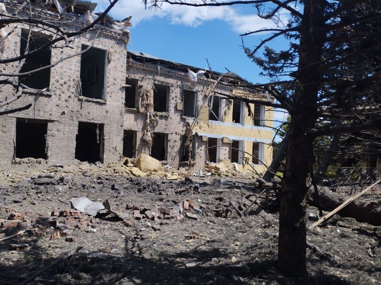 Трех человек убили в Донецкой области, сообщил Кириленко