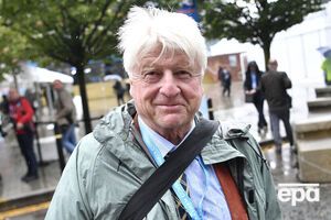 Впервые о желании получить гражданство Франции Стэнли Джонсон заявил в конце декабря 2020-го