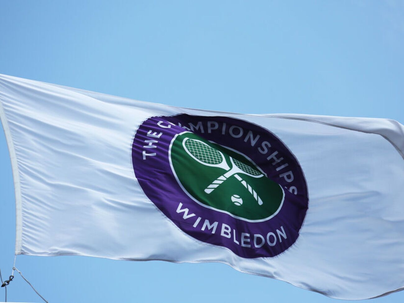 Організатори Wimbledon заявили, що не хочуть миритися з тим, щоб участь у турнірі використовували на користь пропагандистської машини РФ