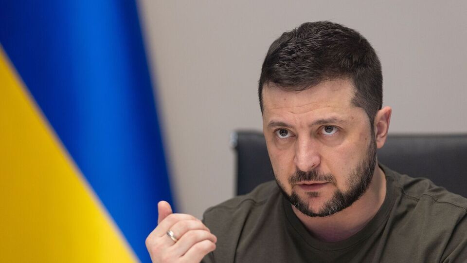 Зеленський: На Донбасі ситуація дуже важка