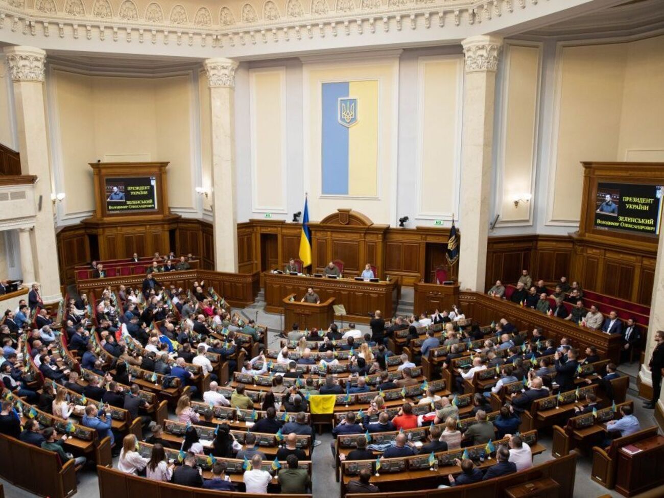 Зеленський у Раді подякував полякам за допомогу українцям