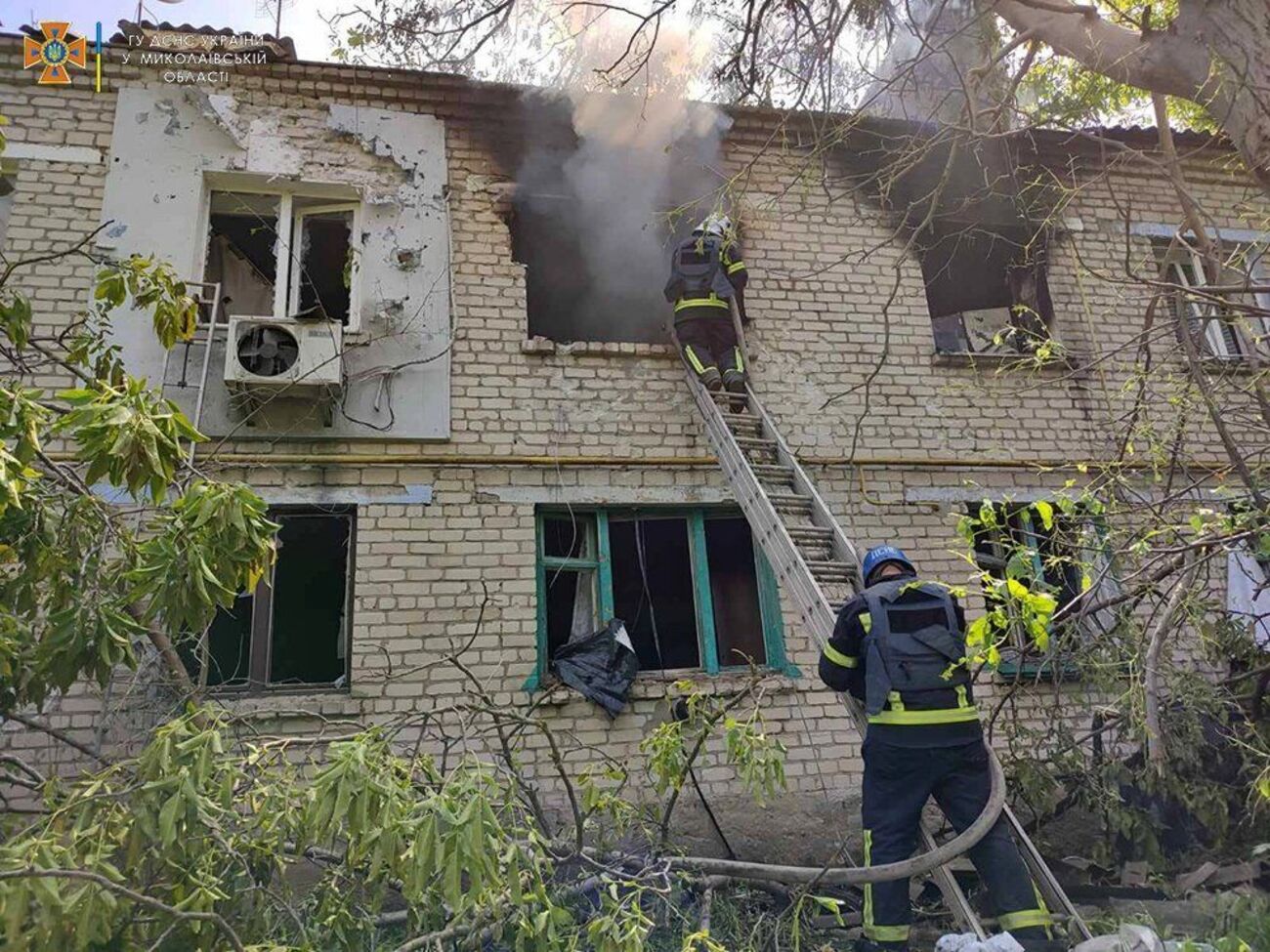 Окупанти обстрілюють житлові будинки в Миколаєві та Миколаївській області
