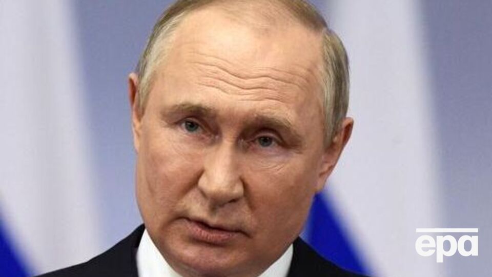 Путин находится у власти с 2000 года