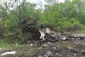Українські військові знищили дві бойові машини й 14 окупантів