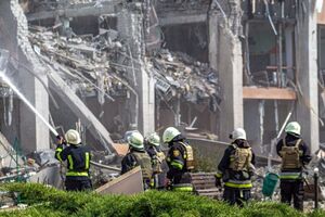 На ліквідацію пожеж рятувальники виїжджали впродовж доби 10 разів