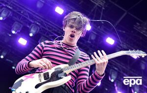 Yungblud: У тебя есть голос – используй его! Слава Украине!